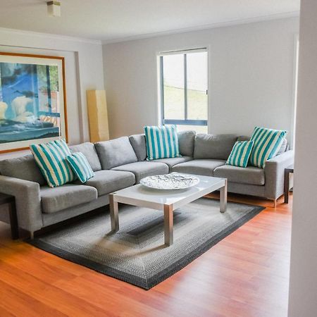 Demure Charm 4 Bedrooms Rye Exterior photo